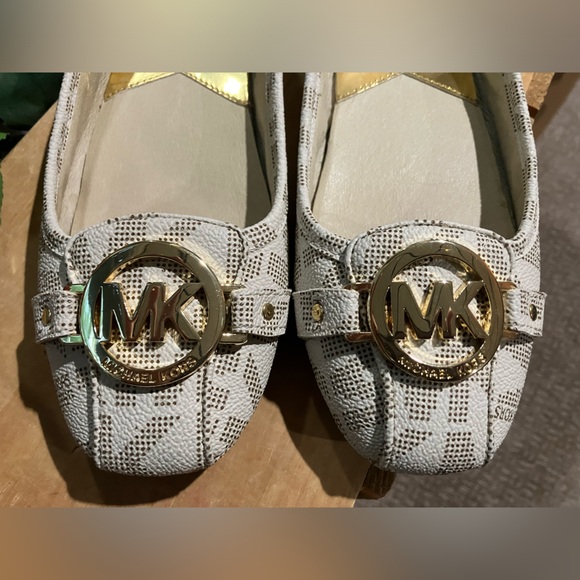 Michael Michael Kors NIB woman size 6.5 flat shoes - Picture 7 of 11